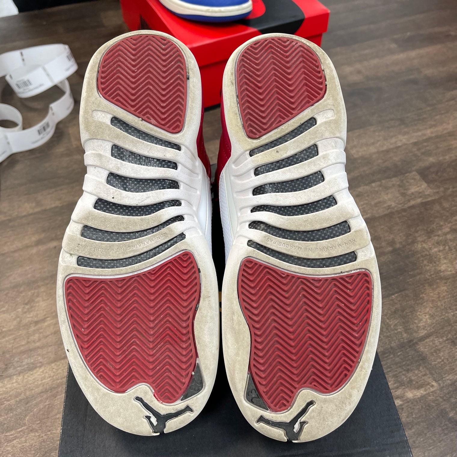 Gym Red Jordan 12 (GS) (USED)