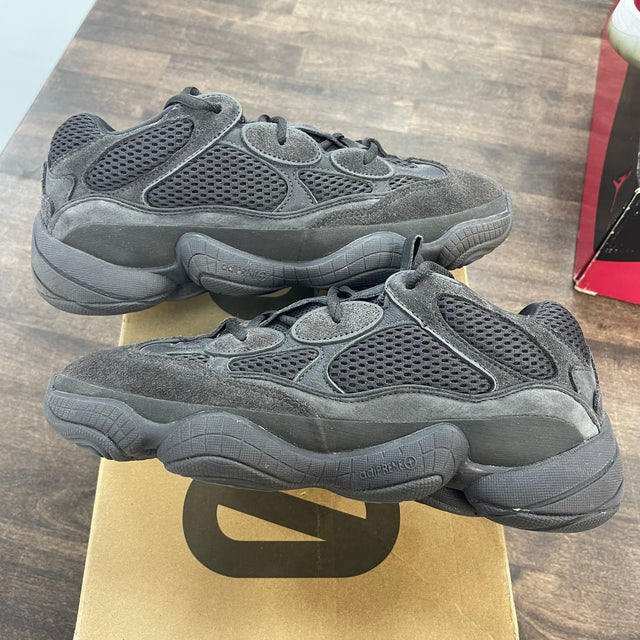 Utility Black Yeezy 500 (USED)
