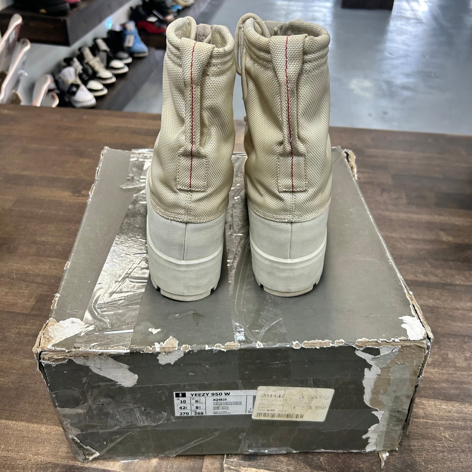 Turtle Dove Yeezy Boot 950 (W) (USED)