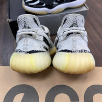 Zebra Yeezy 350 (USED)