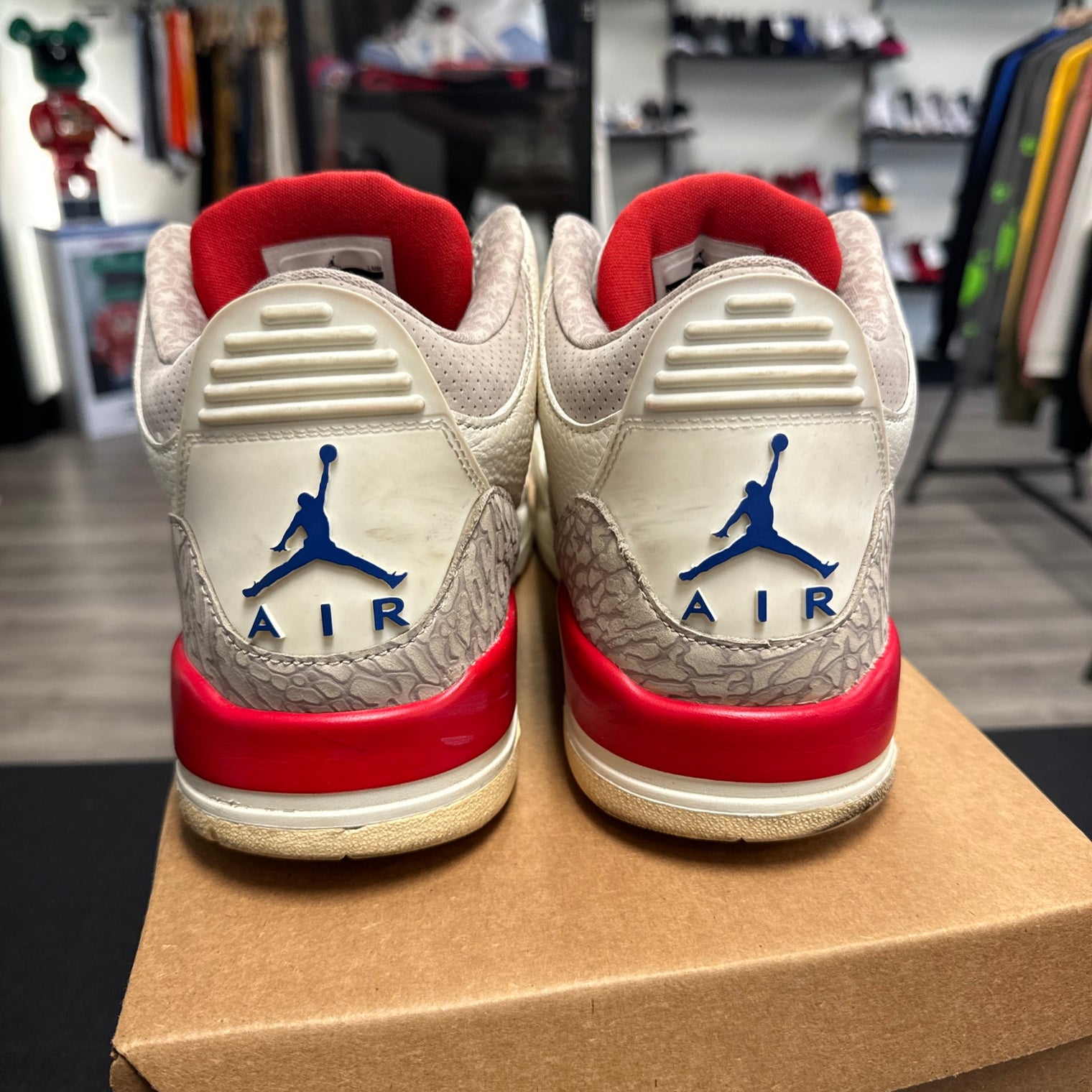 International Flight Jordan 3 (USED, No Box)