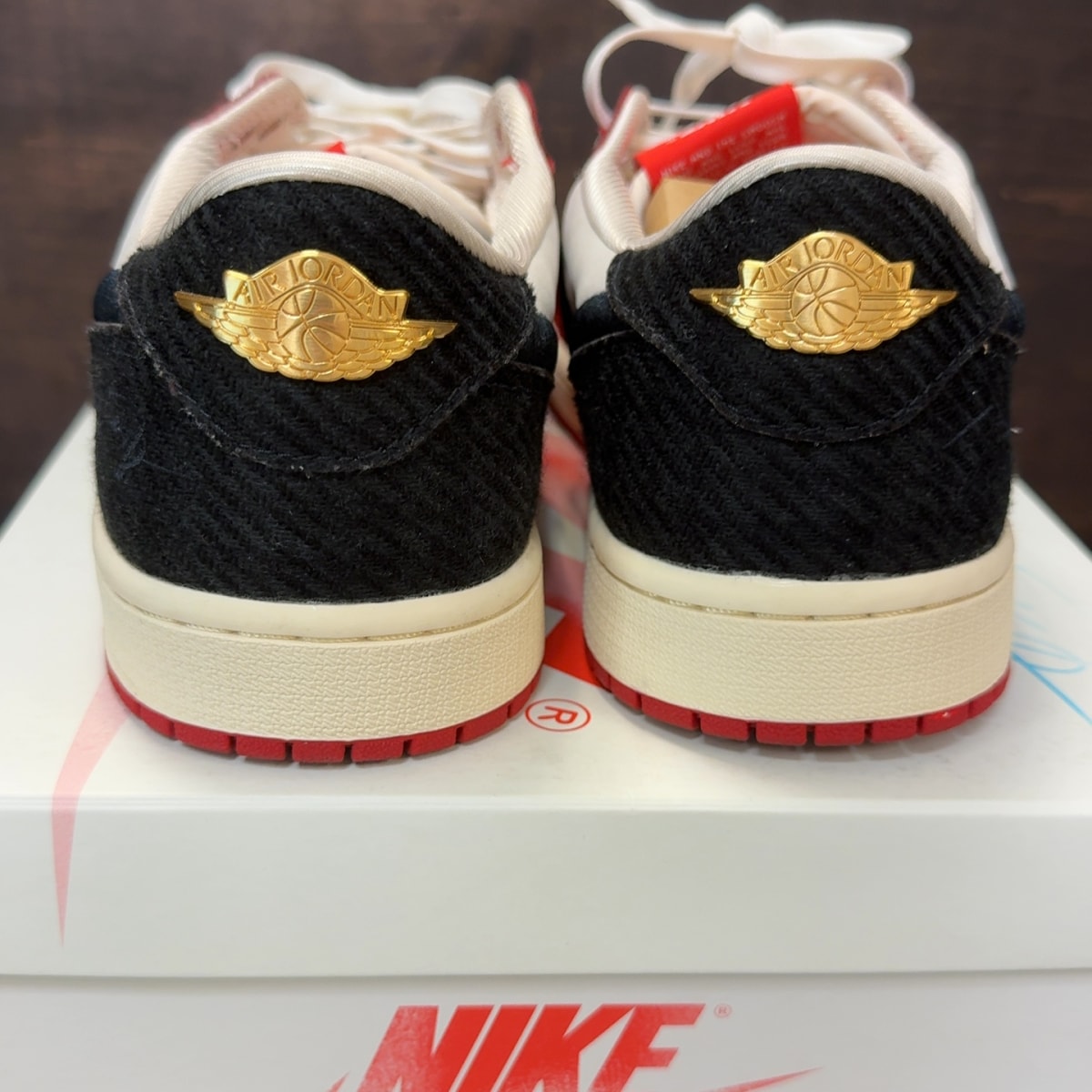 Jordan 1 Retro Low OG Trophy Room Rookie Card Away - Image 5