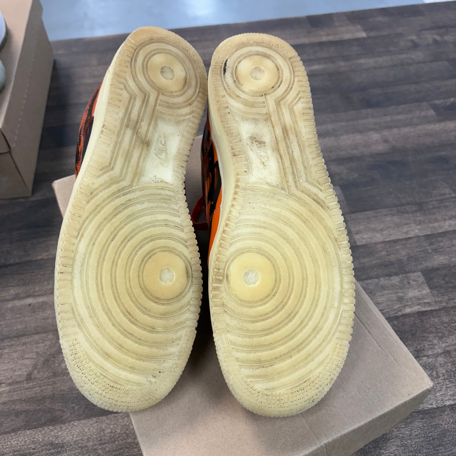 Halloween Skeleton Air Force 1 Orange (USED,No Box)
