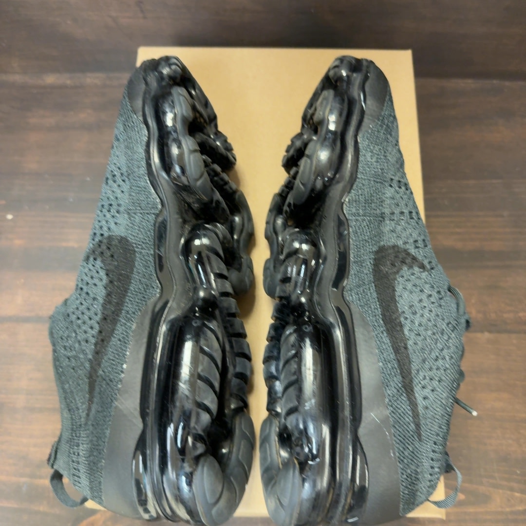 Nike Air VaporMax 2023 Flyknit Black Anthracite Size 9.5 (Pre-Owned) - Image 7
