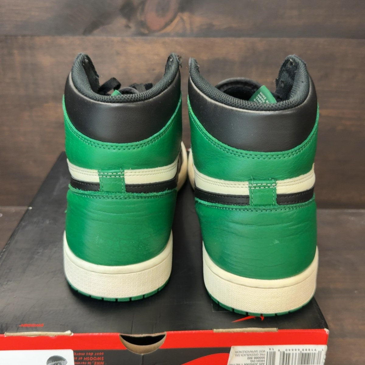 Jordan 1 Retro High Pine Green Size 13 (Pre-Owned)