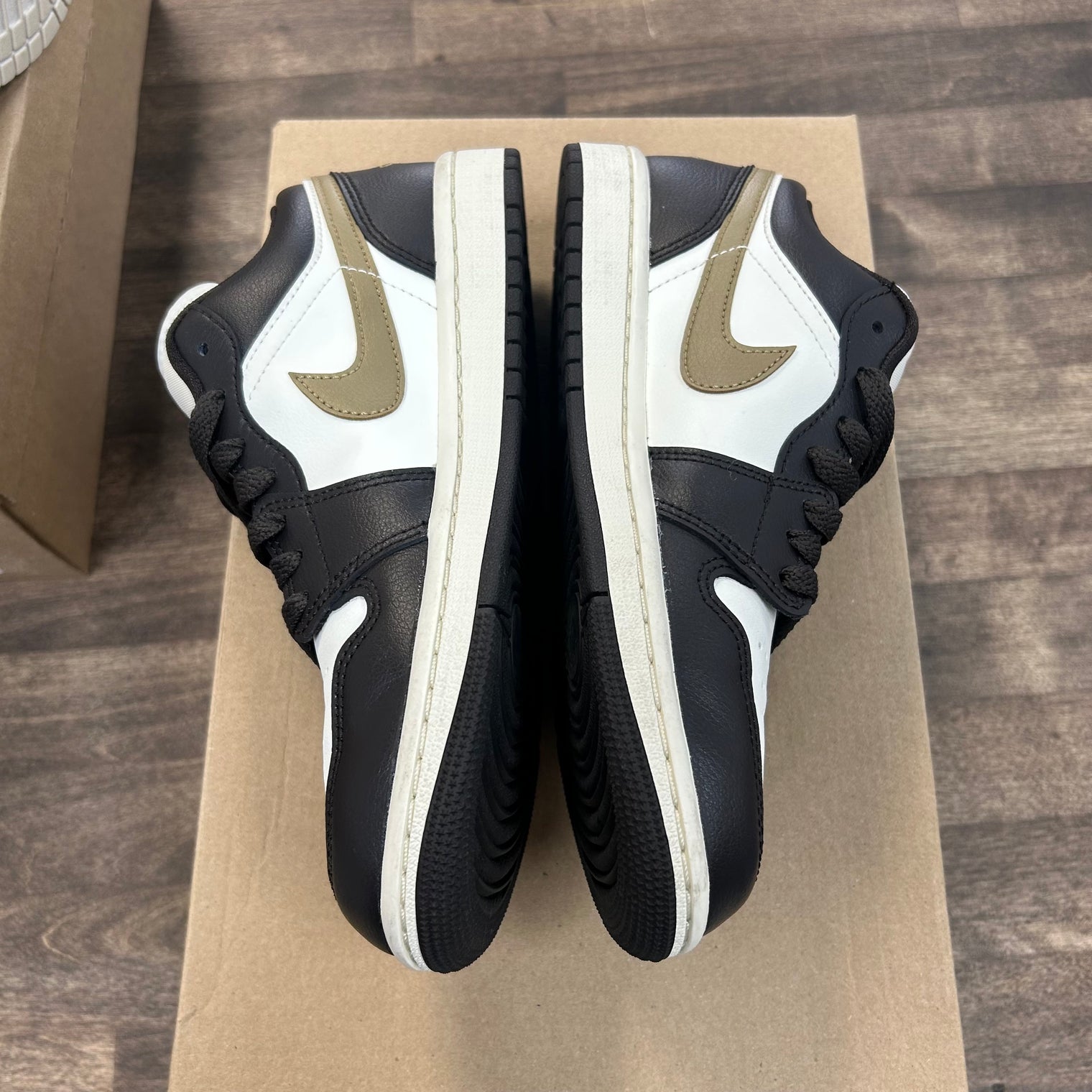 (W) Shadow Brown Jordan 1 Low (Used, No Box)