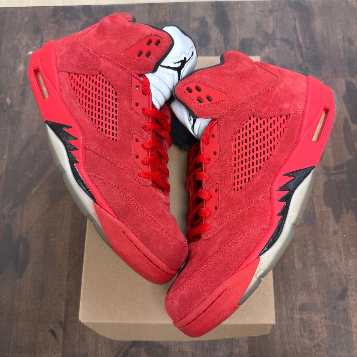 Jordan 5 Retro Red Suede Size 13 (Pre-Owned) - Image 1