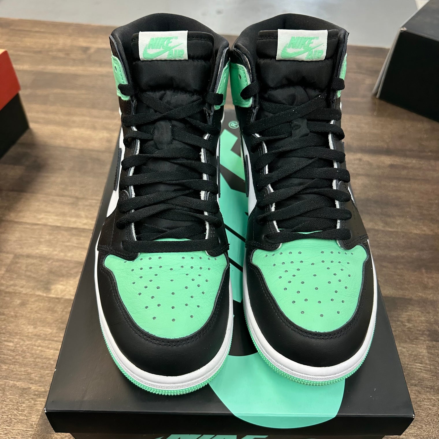 Green Glow Jordan 1 High (USED)