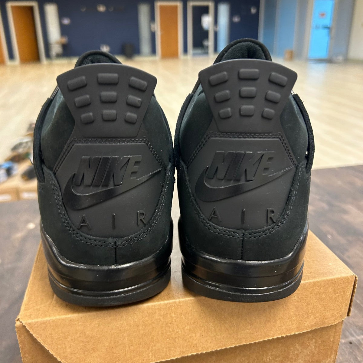 Jordan 4 Retro Black Cat (2025) Size 11 (Pre-Owned) - Image 4