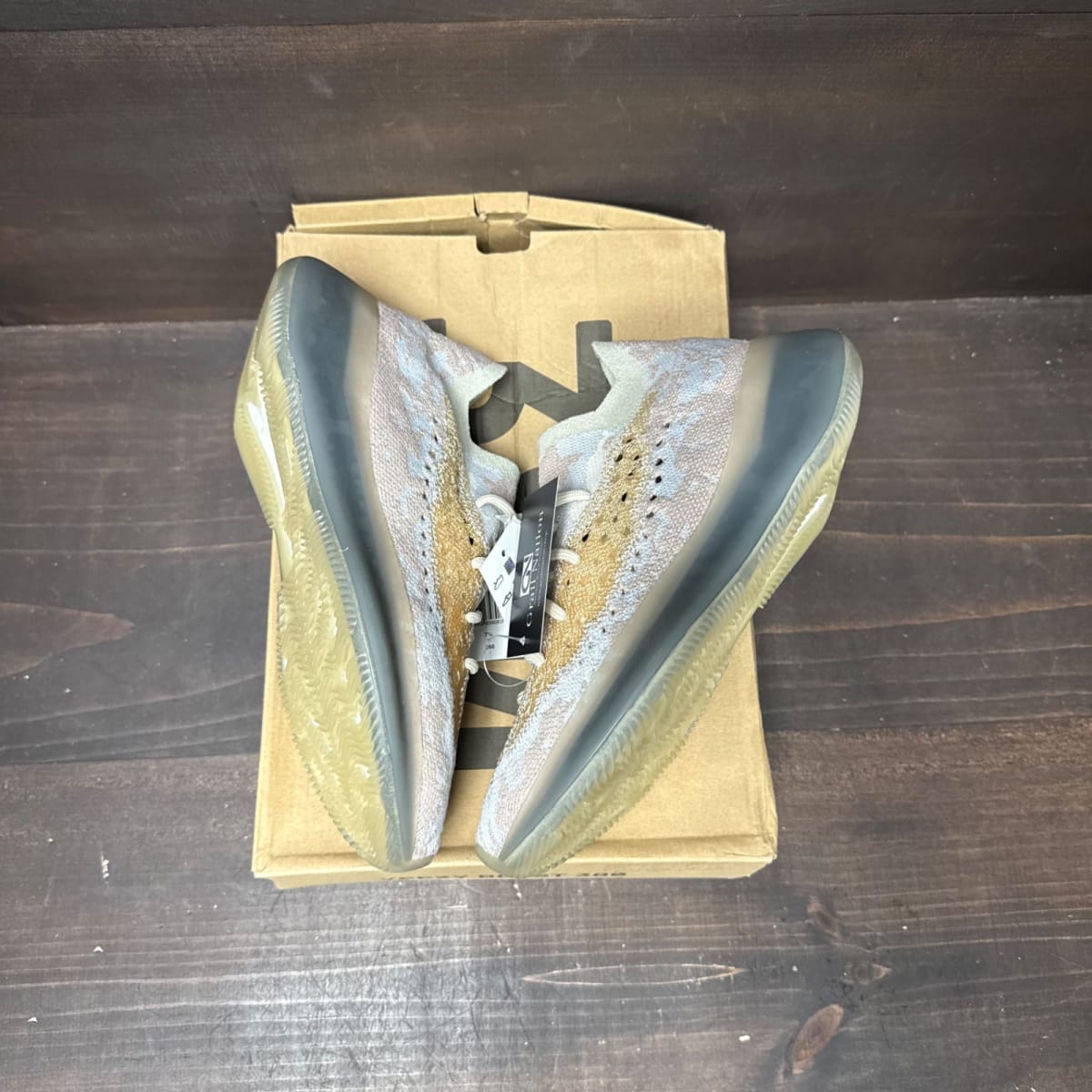 adidas Yeezy Boost 380 Pepper Size 8.5 - tag
