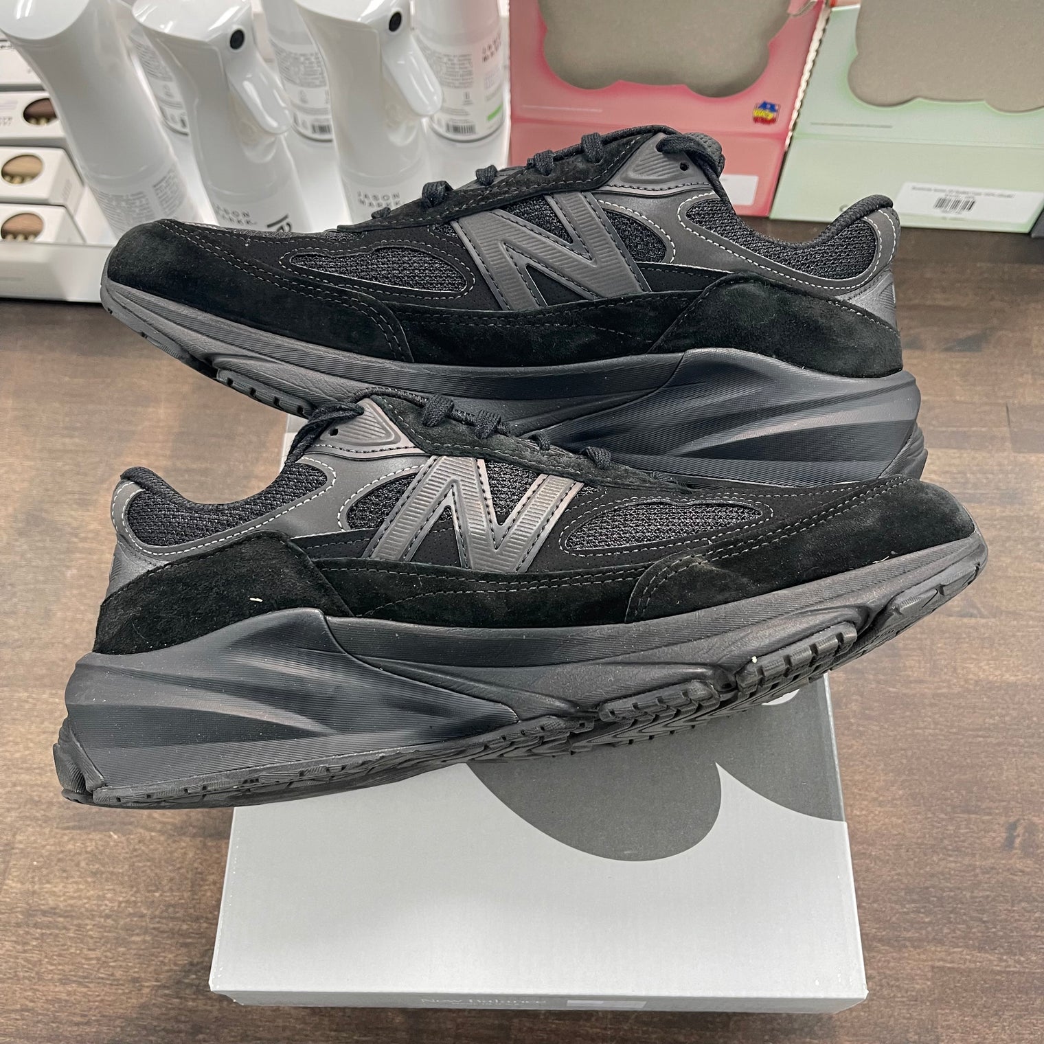 Triple Black New Balance 990v6 (USED, Replacement Box)