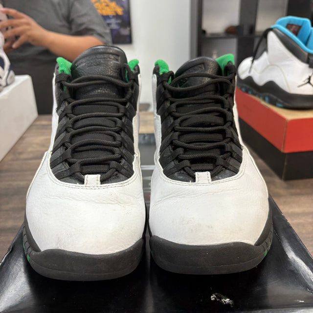 Seattle Jordan 10 Retro (USED)