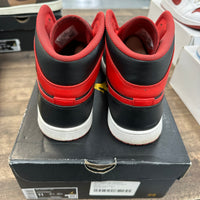 Alternate Bred Jordan 1 Mid (2022) (USED)
