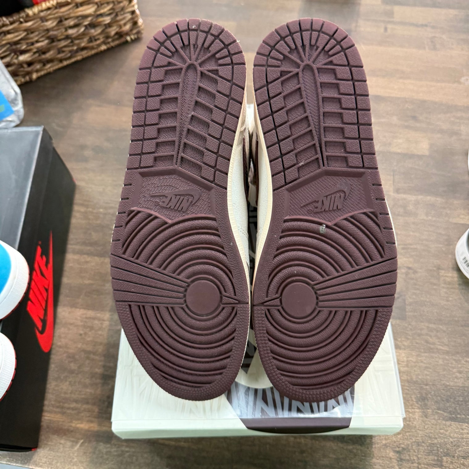 A Ma Maniere Jordan 1 Retro High OG (USED)