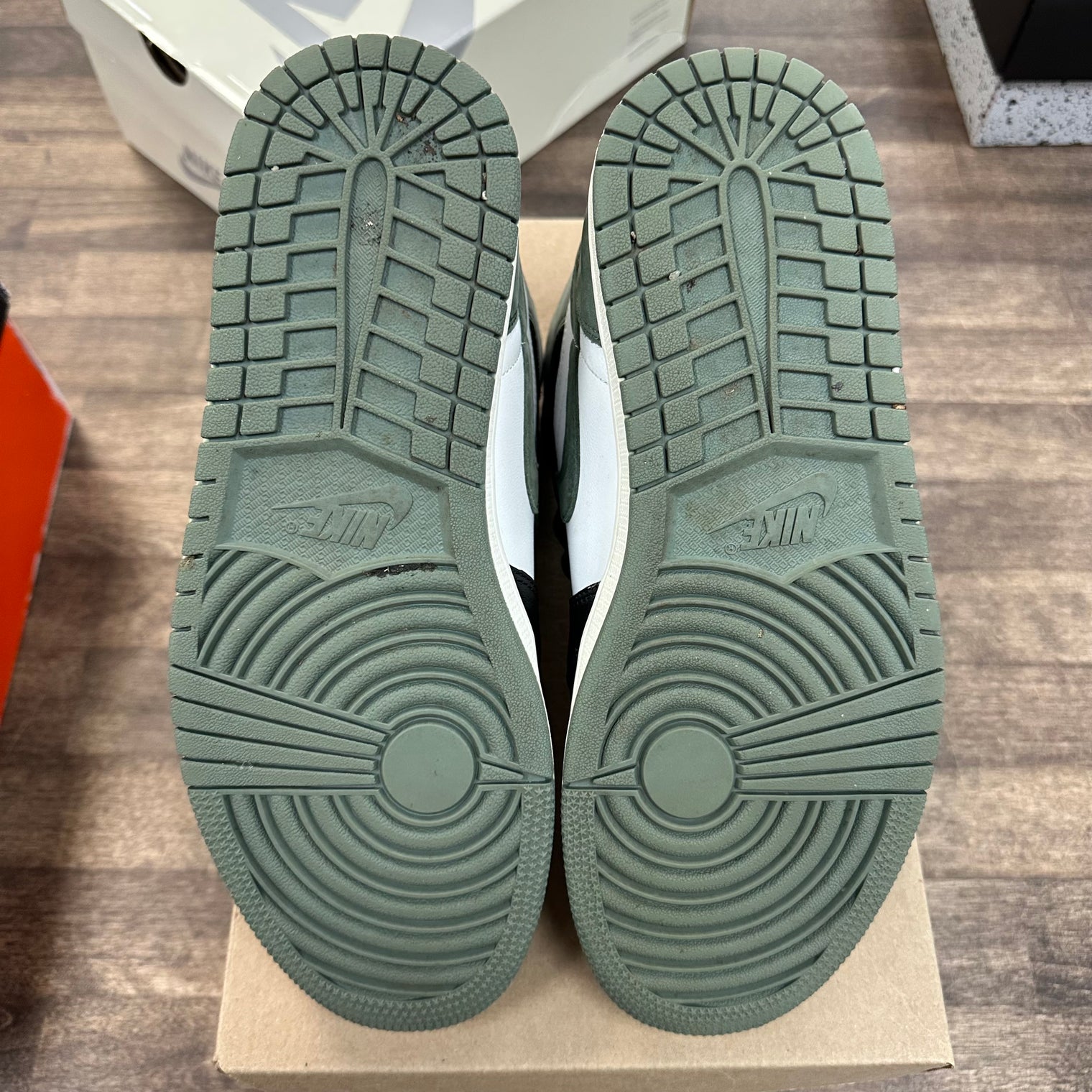 Clay Green Jordan 1 High (USED, No Box)