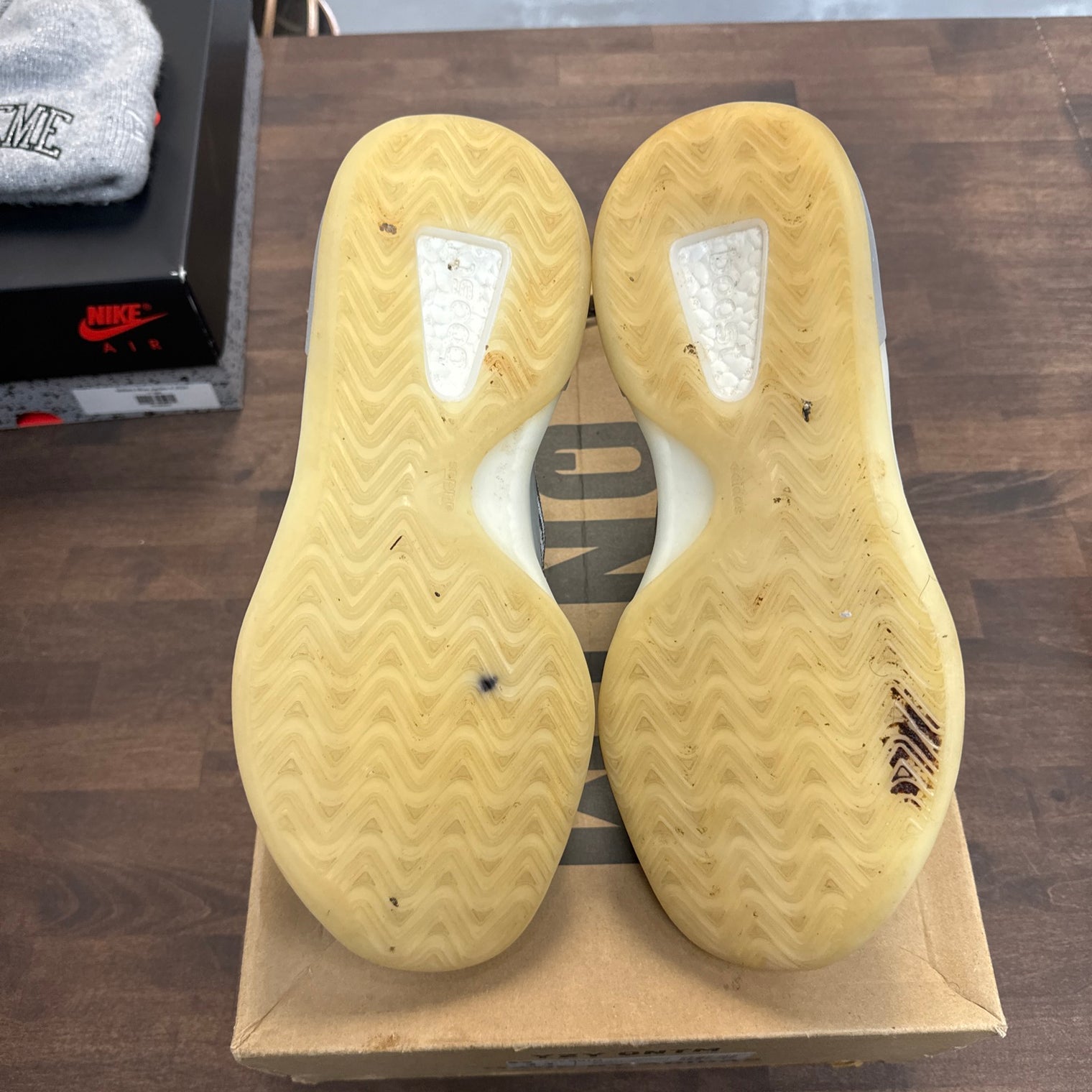 Adidas Quantum Lifestyle Model (USED)