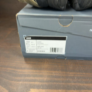 New Balance 2002R Olive Green Black Size 9.5 (Pre-Owned)