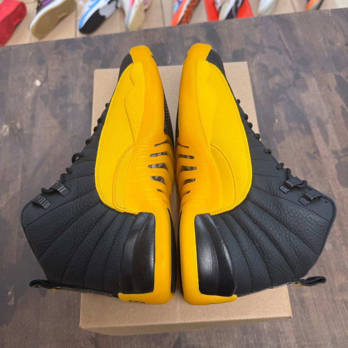 Jordan 12 Retro Black University Gold Size 9 (Pre-Owned) - Image 4