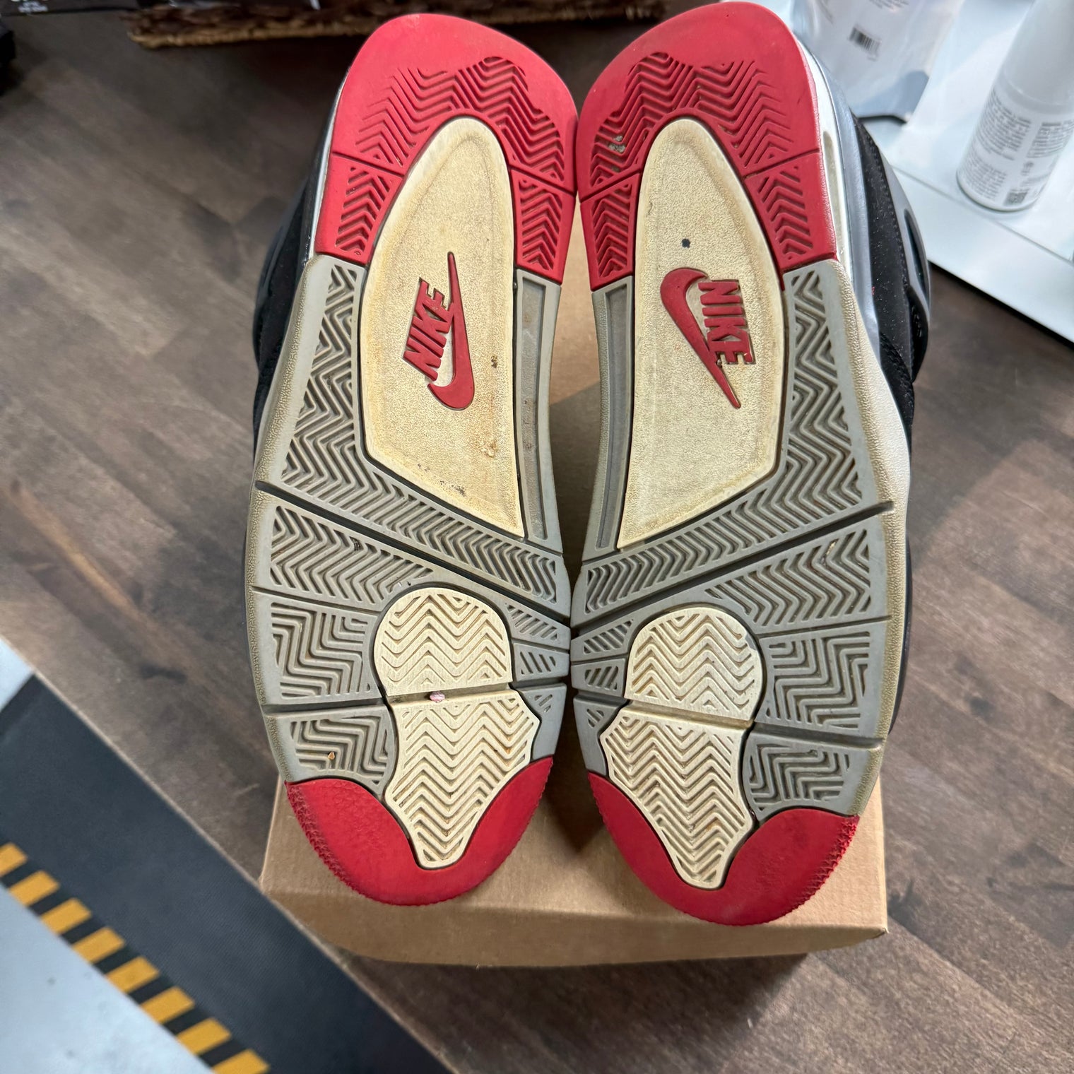 Bred Jordan 4 2019 (USED, No Box)