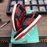 J-Pack Bred SB Dunk Low (USED)
