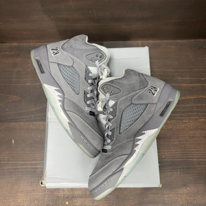 Jordan 5 Retro Wolf Grey (2026) Size 11 (Pre-Owned) - Image 2