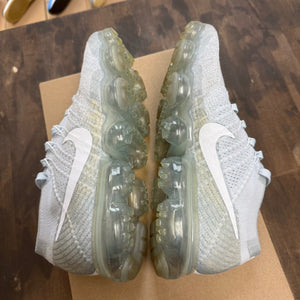 Nike Air VaporMax Pure Platinum (Women's) Size 10W (Pre-Owned) - Image 4