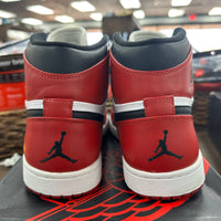 Chicago Jordan 1 Retro (2013) (Lightly Worn)