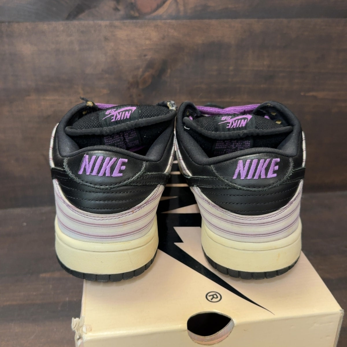 Nike SB Dunk Low Avenger Purple - Image 4