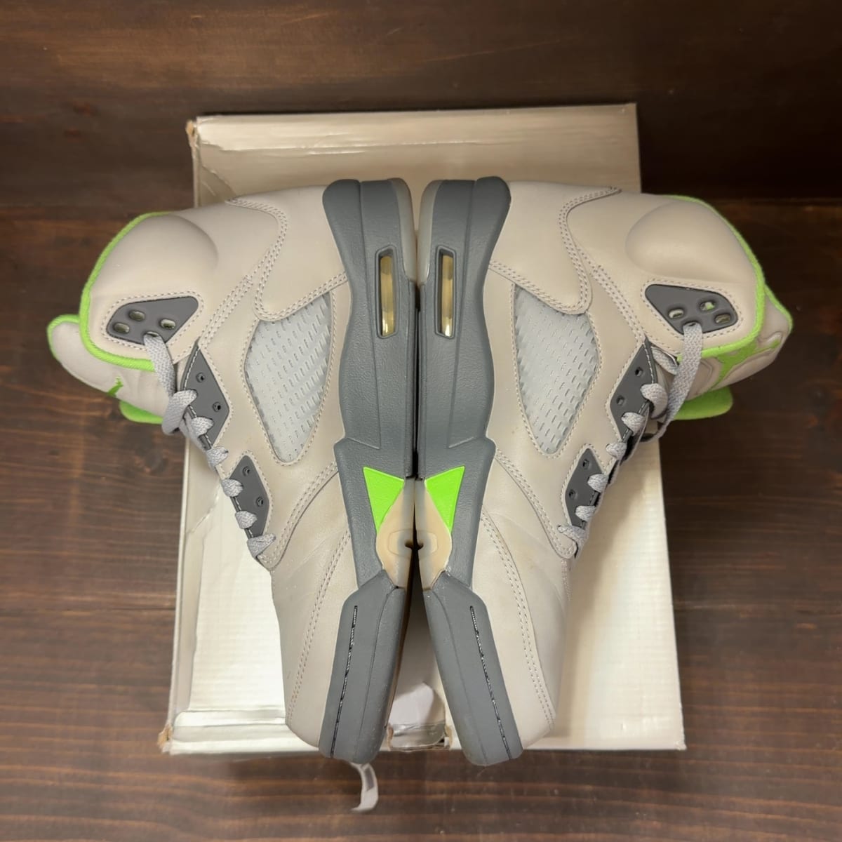Jordan 5 Retro Green Bean (2022) Size 9 (Pre-Owned) - aux