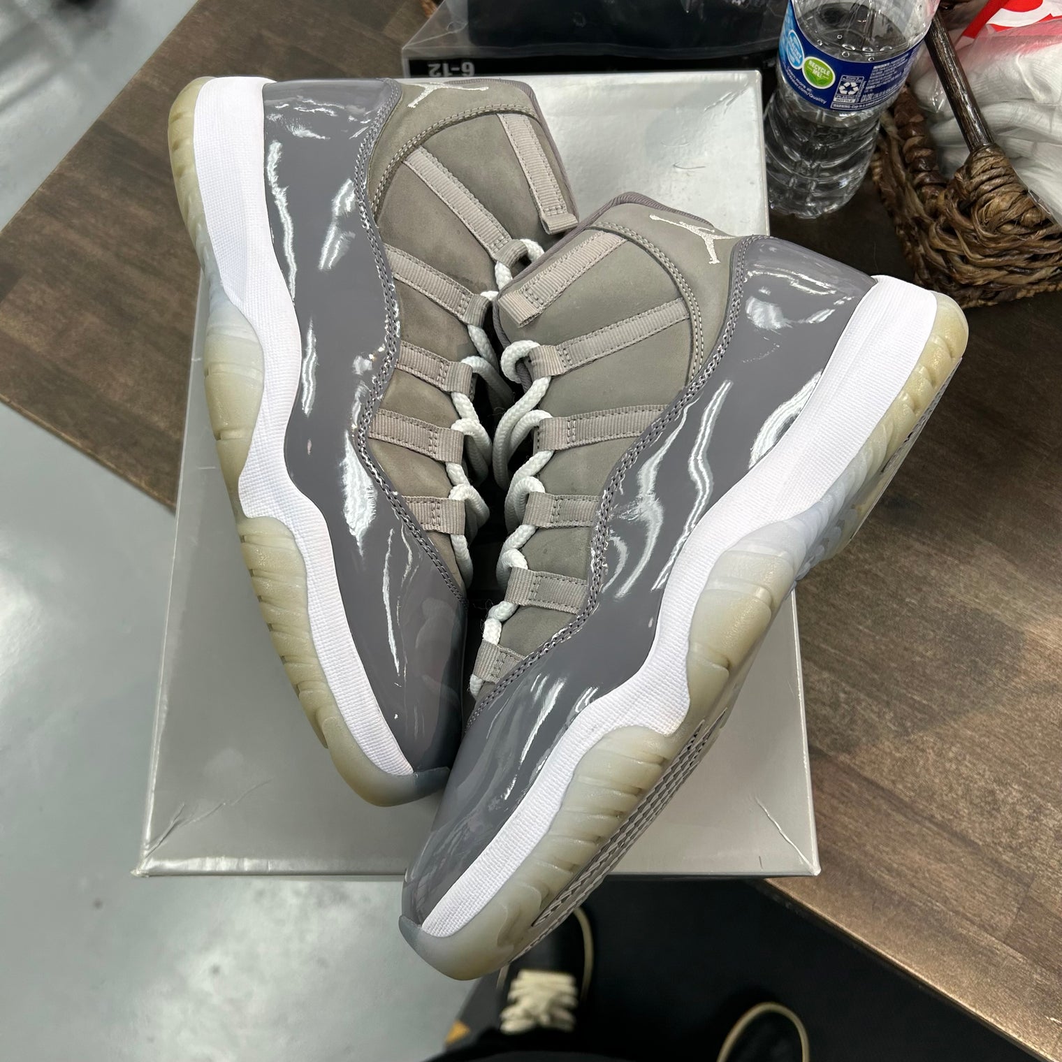 Cool Grey Jordan 11 Retro (USED)