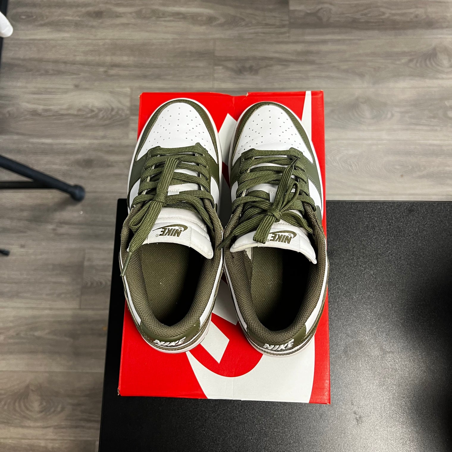 Nike Dunk Low Medium Olive (USED)