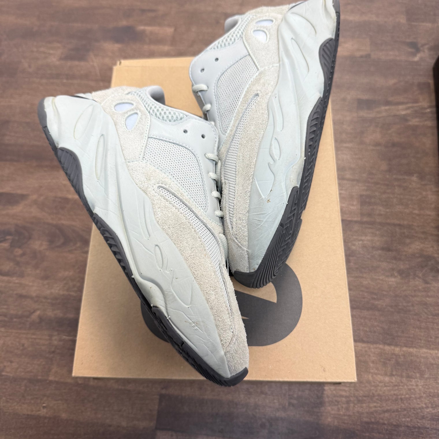Salt Yeezy 700 (USED)