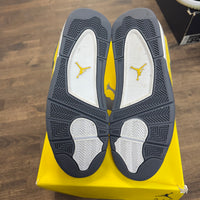 Lightning Jordan 4 Retro (USED)
