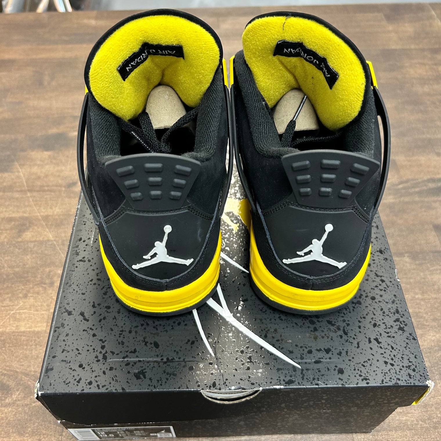 Yellow Thunder Jordan 4 (USED)