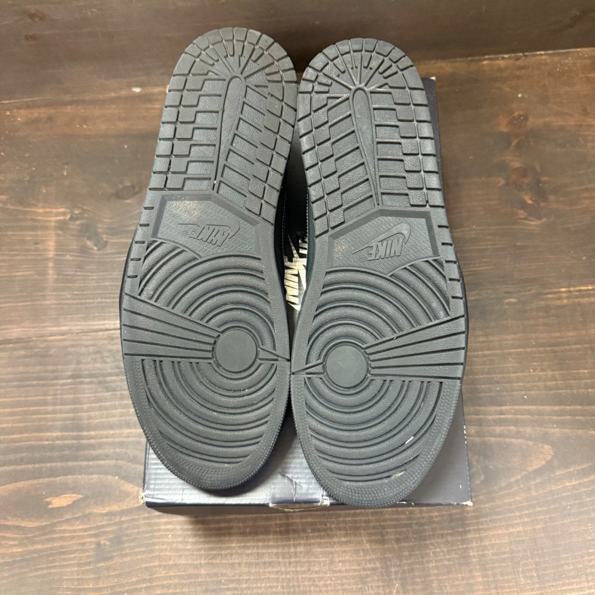 Jordan 1 Retro Low OG SP Travis Scott Black Phantom Size 12 (Pre-Owned) - Image 6