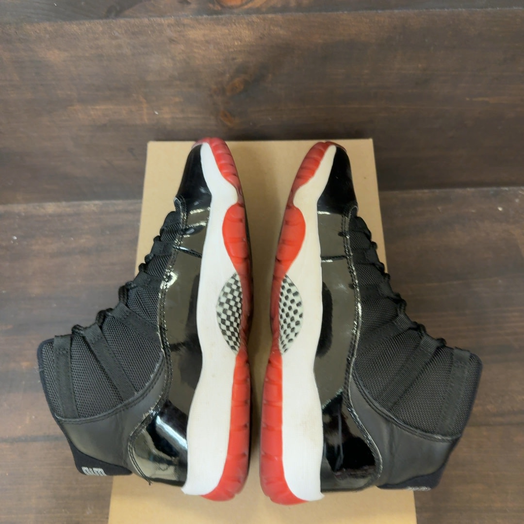 Jordan 11 Retro Playoffs Bred (2019) (GS) Size 7Y (Pre-Owned) - Image 5