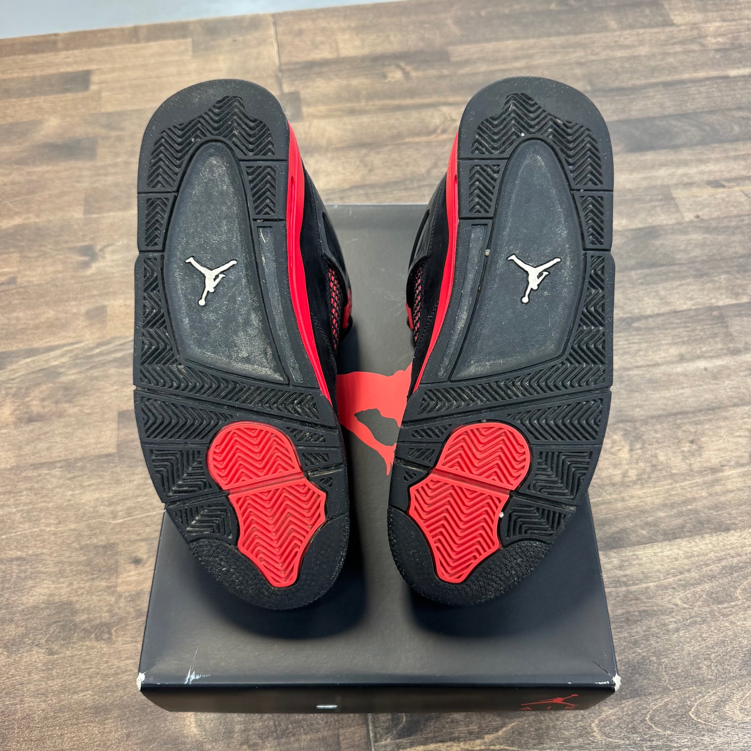 Red Thunder Jordan 4 Retro (USED)