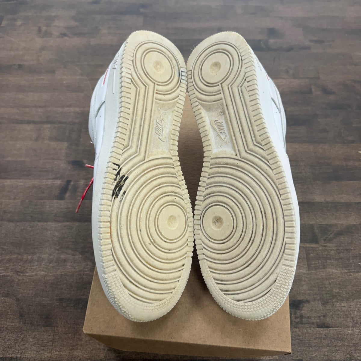 Nike Air Force 1 Low Supreme White Size 12 (Pre-Owned) - Image 4