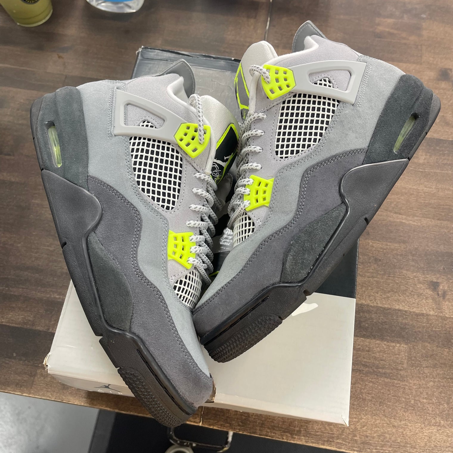 Neon 95 Jordan 4 (USED)
