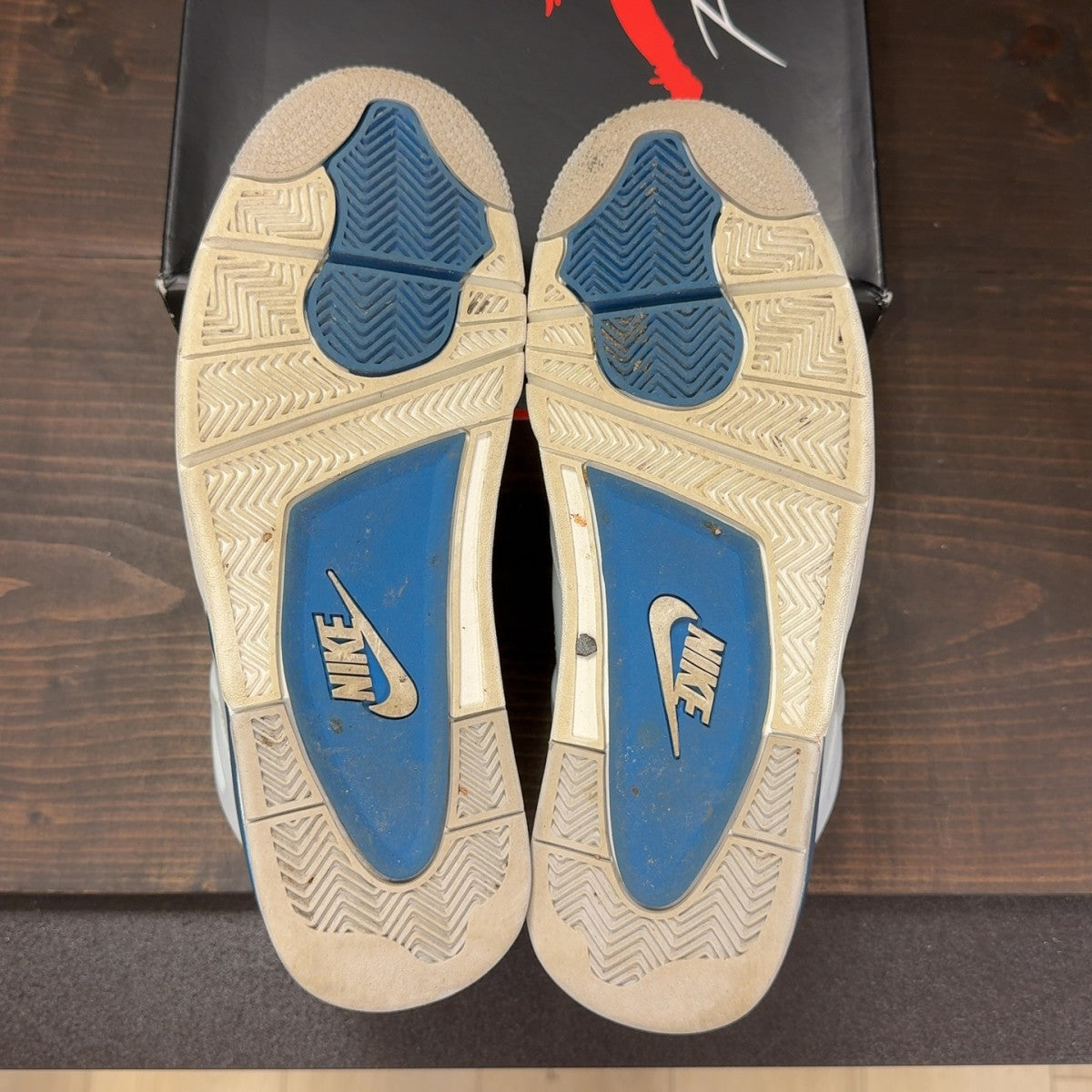Jordan 4 Retro Military Blue (2024) - Image 8