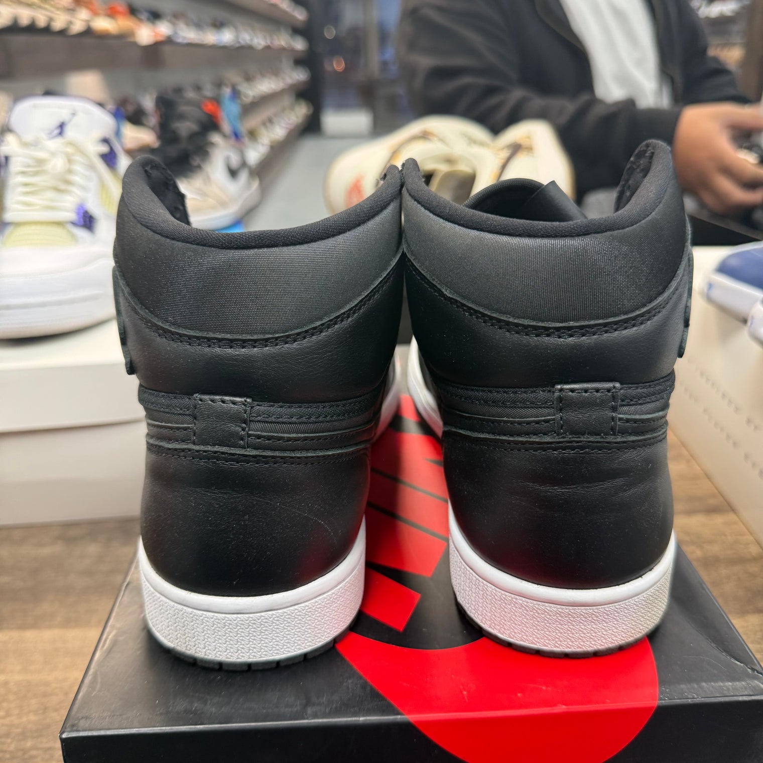 Black Satin Gym Red Jordan 1 High Retro (USED)