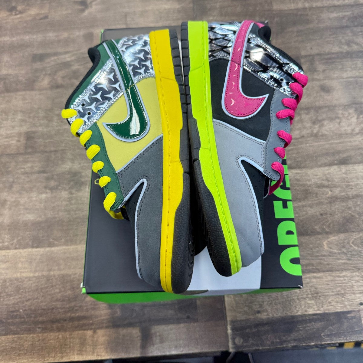 Nike Dunk Low What the Duck Home University of Oregon PE Size 10 (Pre-Owned) - Image 3