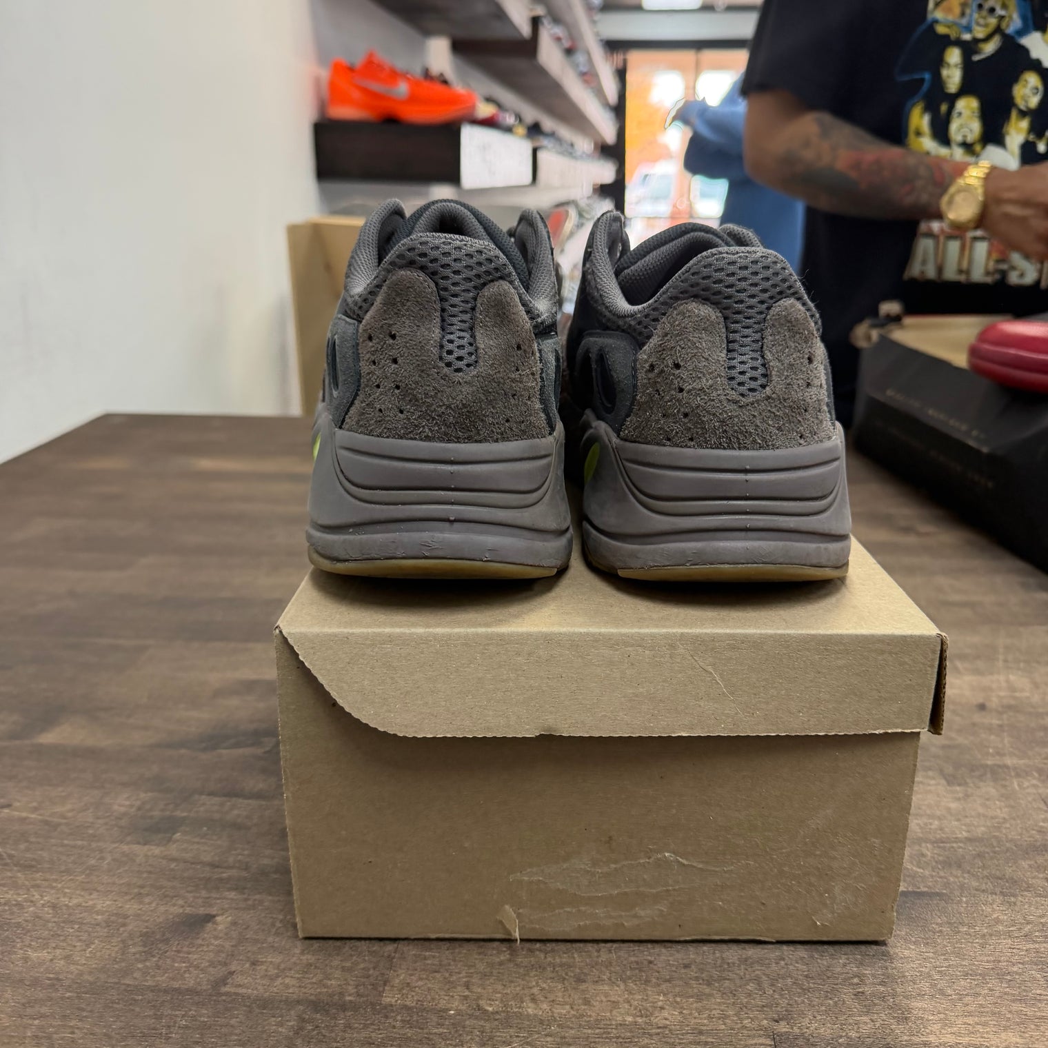 Mauve Yeezy 700 V1 (USED, No Box)