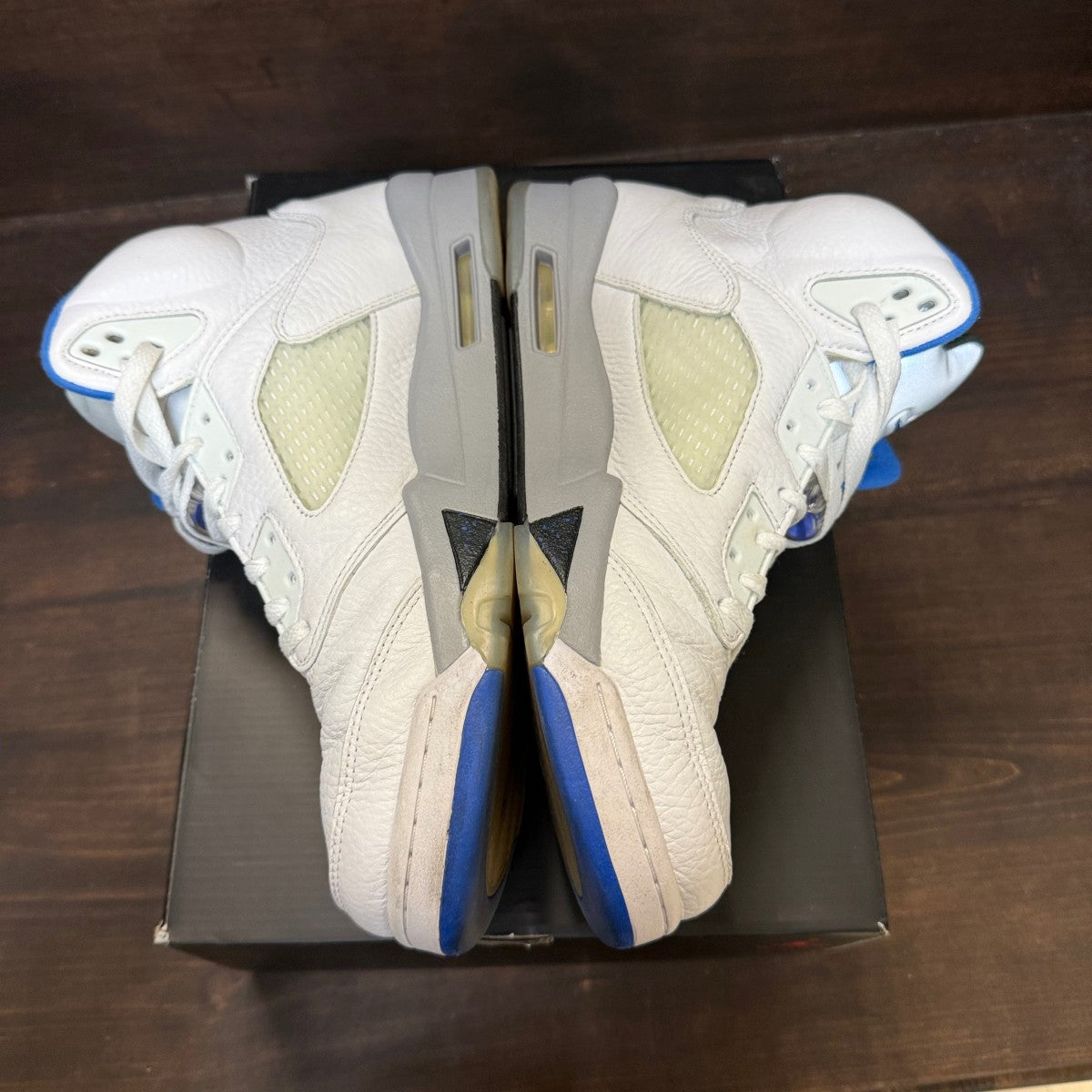 Jordan 5 Retro White Stealth (2021) - Image 4