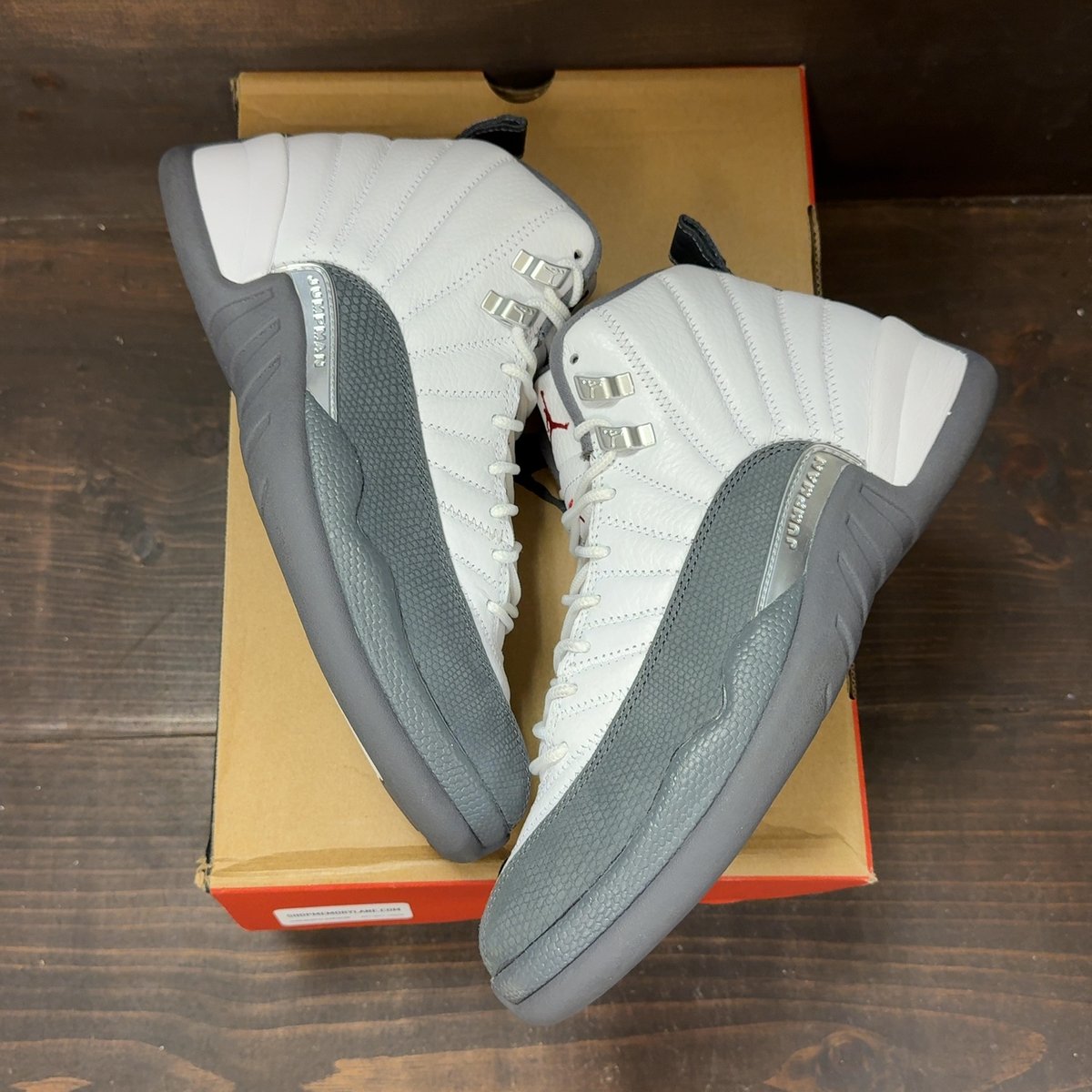 Jordan 12 Retro White Dark Grey Size 9.5 (Pre-Owned) - back