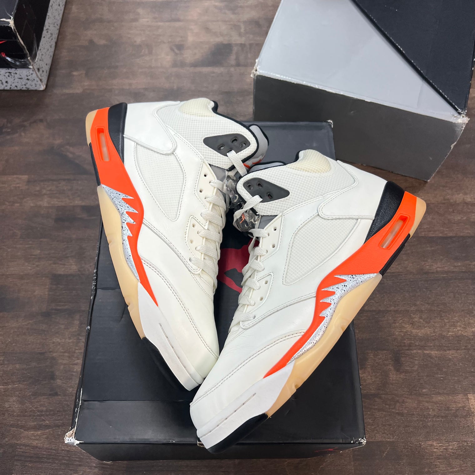 Shattered Backboard Jordan 5 (USED)