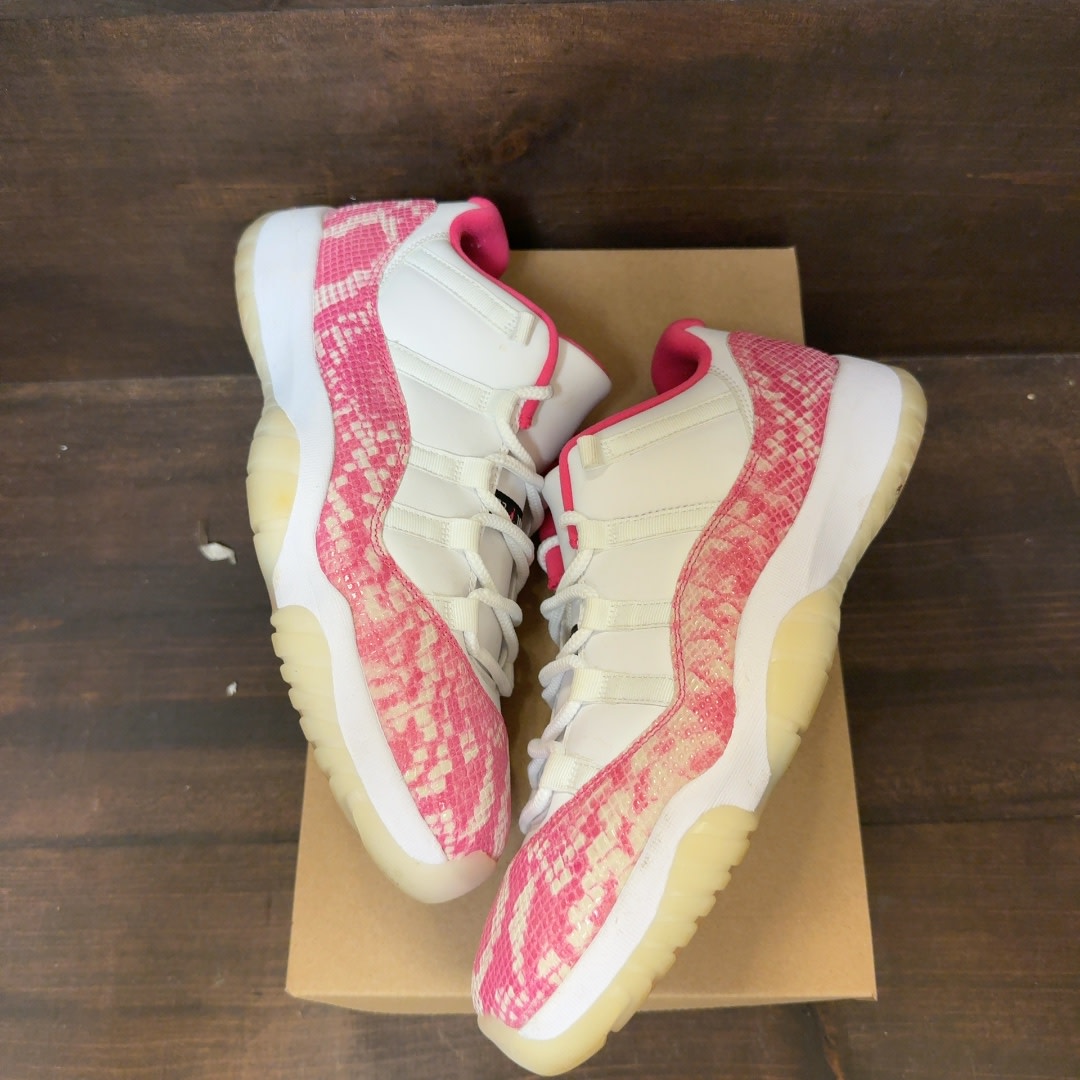 Jordan 11 Retro Low Pink Snakeskin (2019) (Women's) Size 12W (Pre-Owned) - Image 2