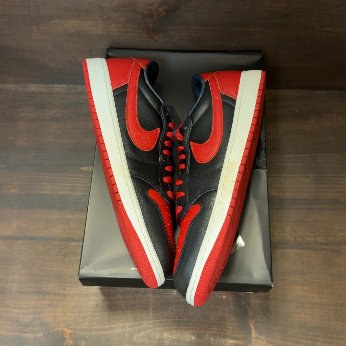 Jordan 1 Retro Low OG Banned - Image 2