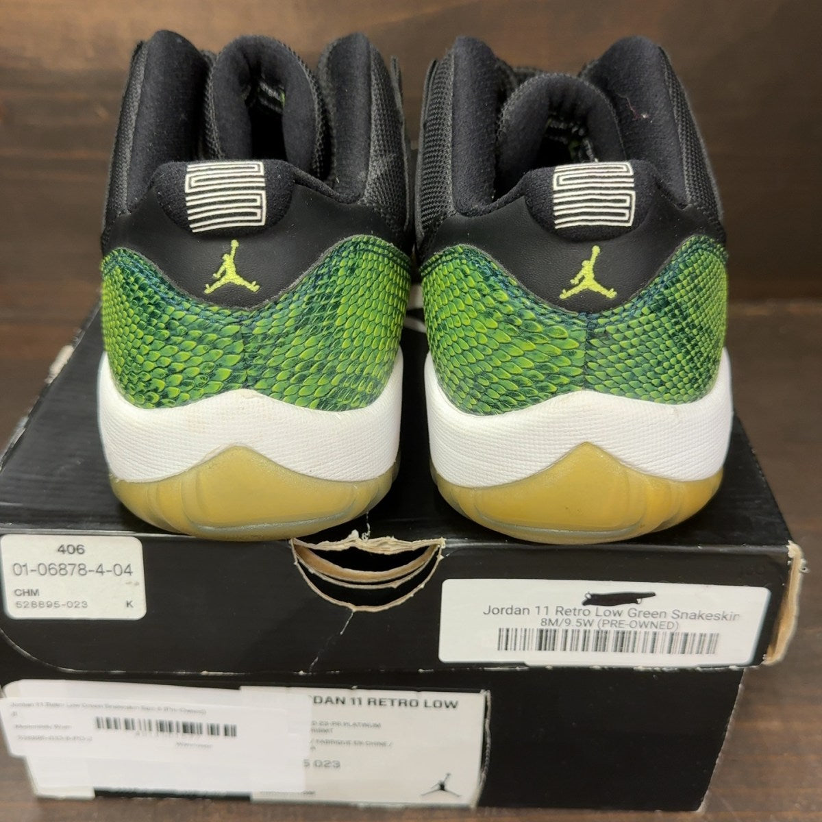 Jordan 11 Retro Low Green Snakeskin Size 8 (Pre-Owned) - Image 5