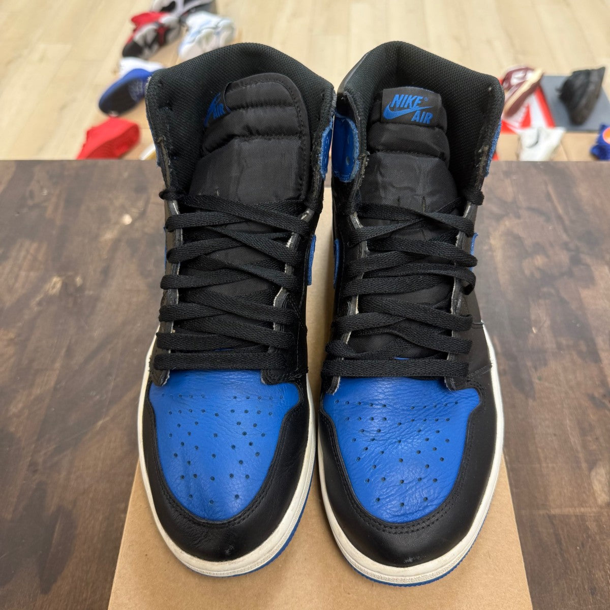 Jordan 1 Retro Royal (2017) Size 12 (Pre-Owned) - Image 4